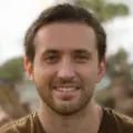Photo of Oliver Bennett, expert from Casinos.com reviewing SpinDog Casino for the United Kingdom
